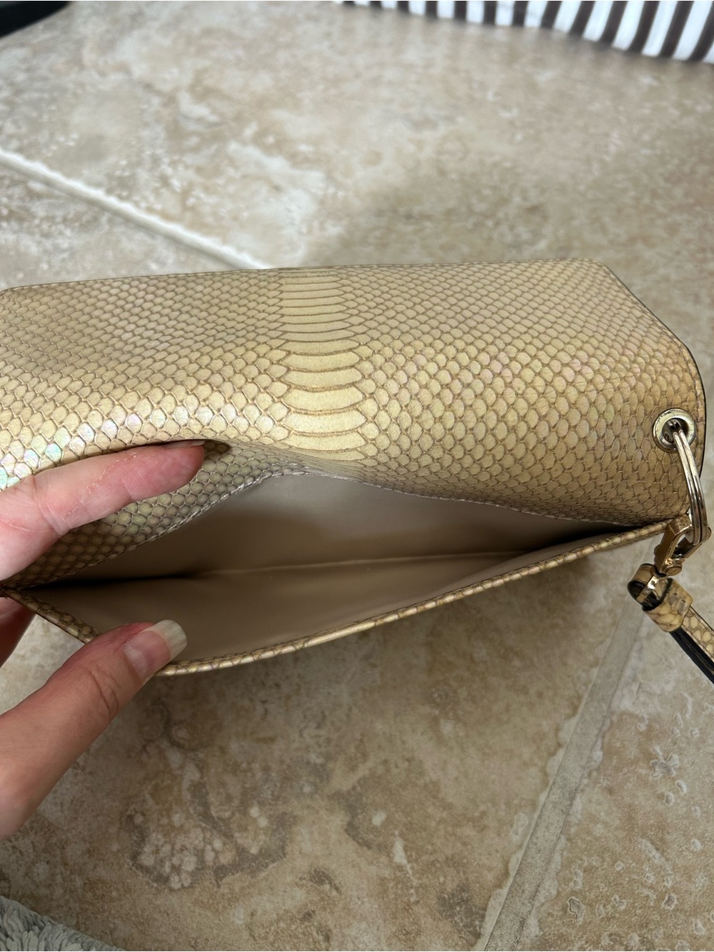 RARE Henri Bendel Iridescent Gold Snake-Embossed Tote Bag with Wallet - Picture 15 of 17